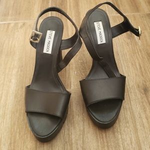Steve Madden black platform